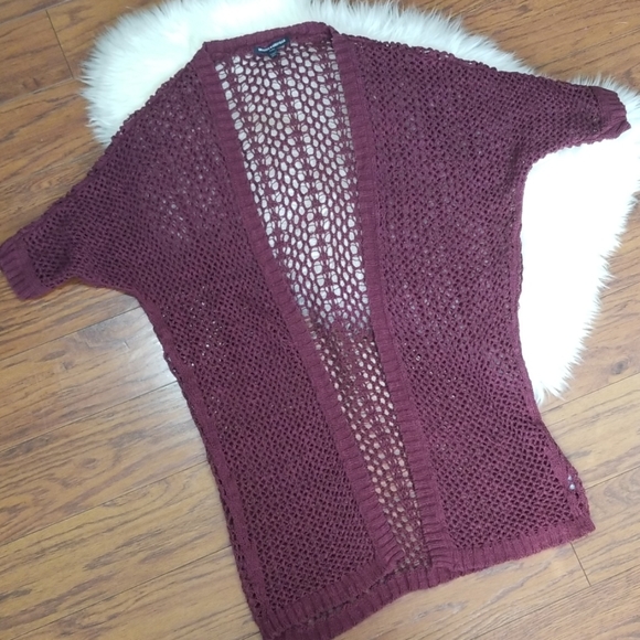 Brandy Melville Tops - Brandy Melville Boho shortsleeve Crochet Cardigan